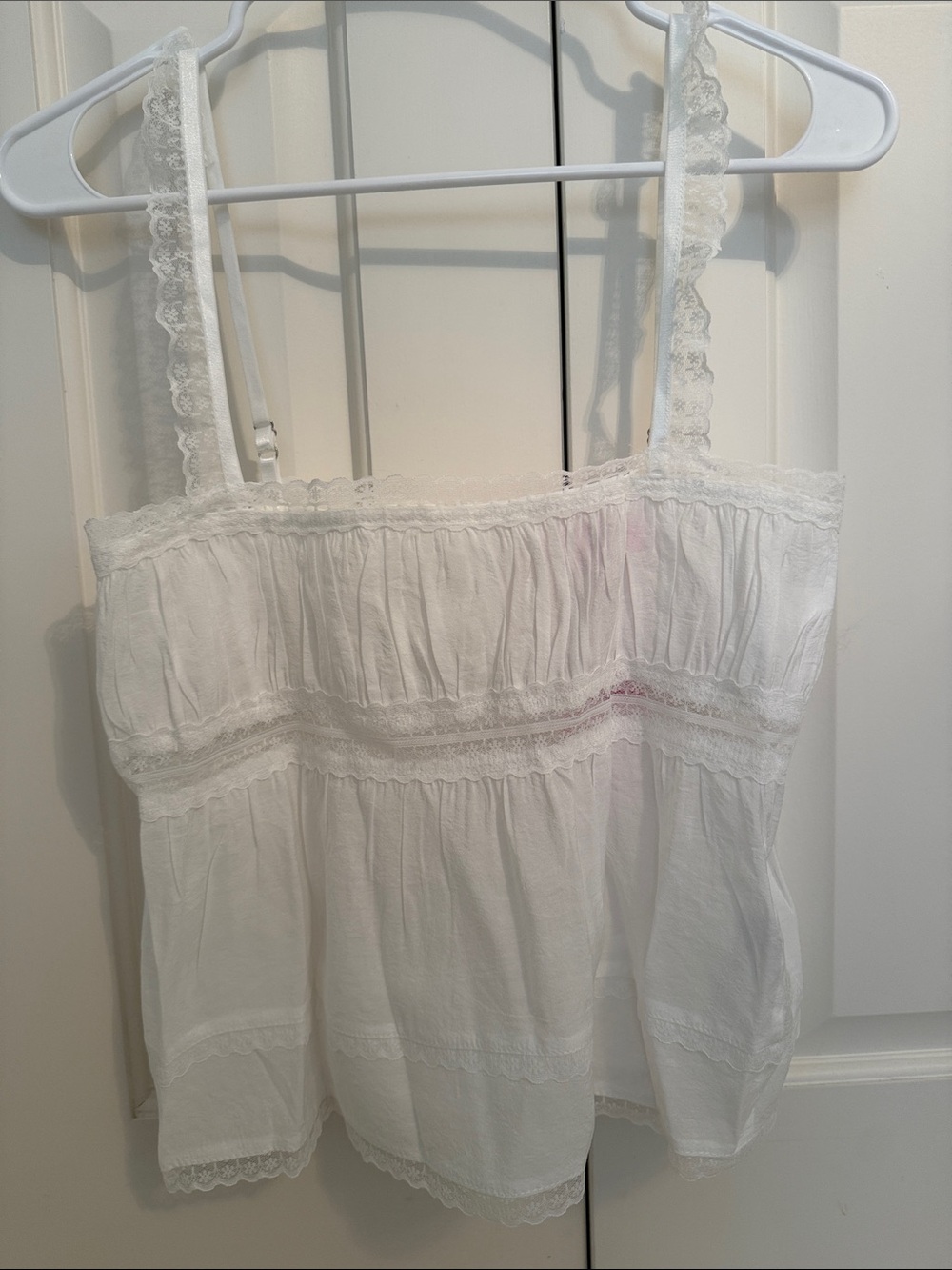 Edikted White Lace-Trim Tank Top